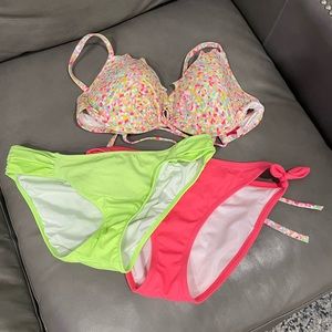 Victoria’s Secret Bikini with 2 bottoms!!
